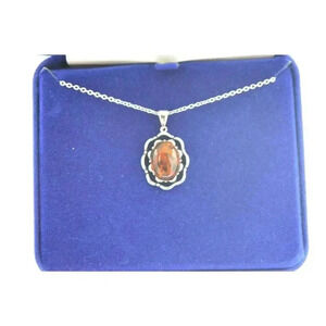 Camrose Kross JBK Faux Amber Silver Tone Chain Link Pendant Necklace